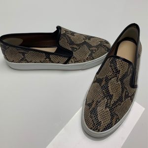 Banana Republic Slide-on sneaker size 8.5